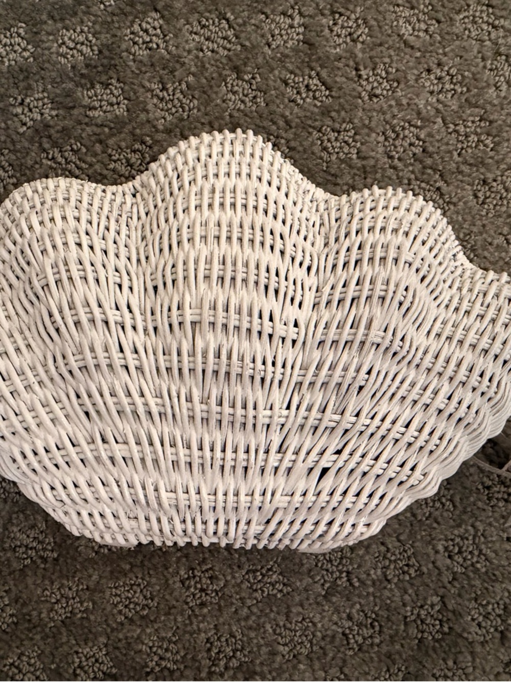 Kavu clutch white shell